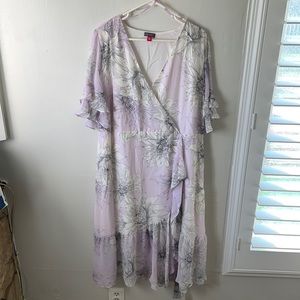 Plus size Vince Camuto ethereal dawn floral dress